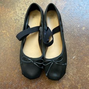 Wild fable ballet flats